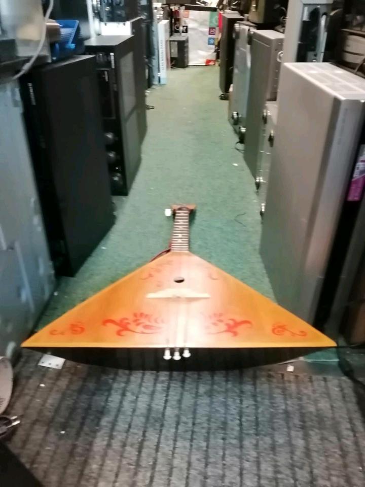 RUSSISCHE BALALAIKA, Baujahr: 1982, 3 Saiten, guter Zustand!!!