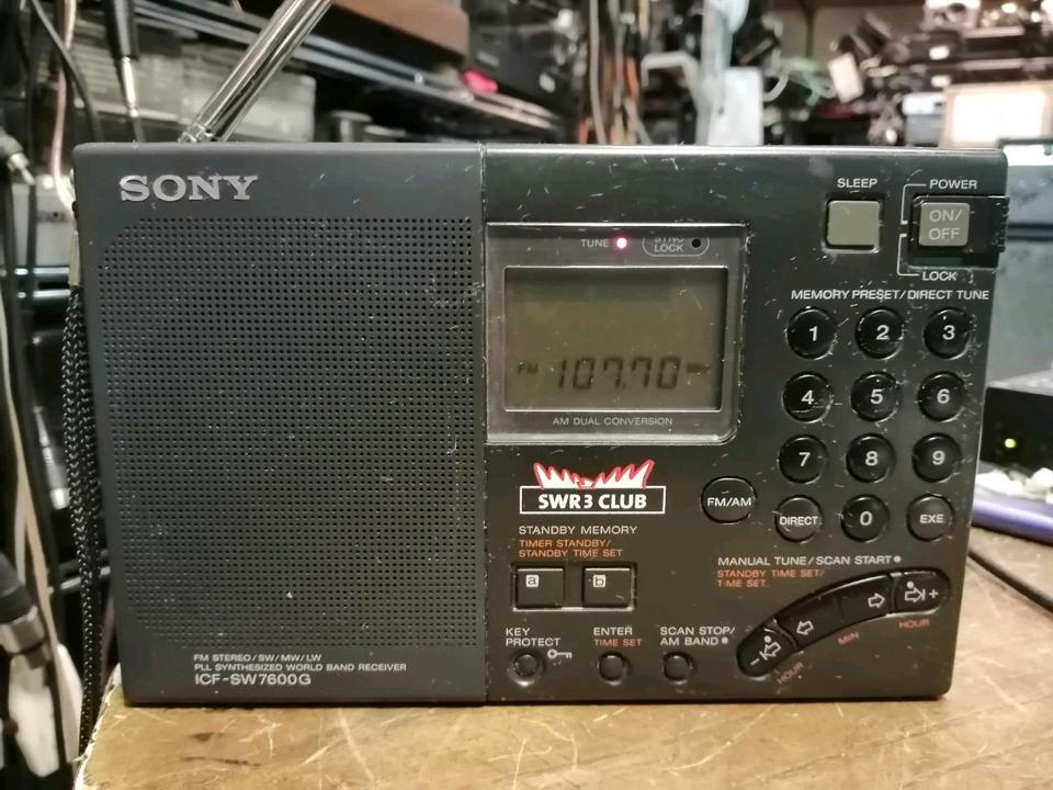SONY ICF-SW7600G, PLL World Receiver OHNE Adapter!
