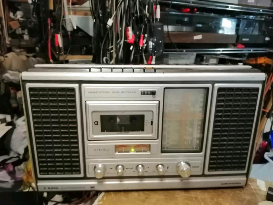 GRUNDIG C9000 Automatic, Radio-Cassetten-Recorder, etwas DEFEKT!!