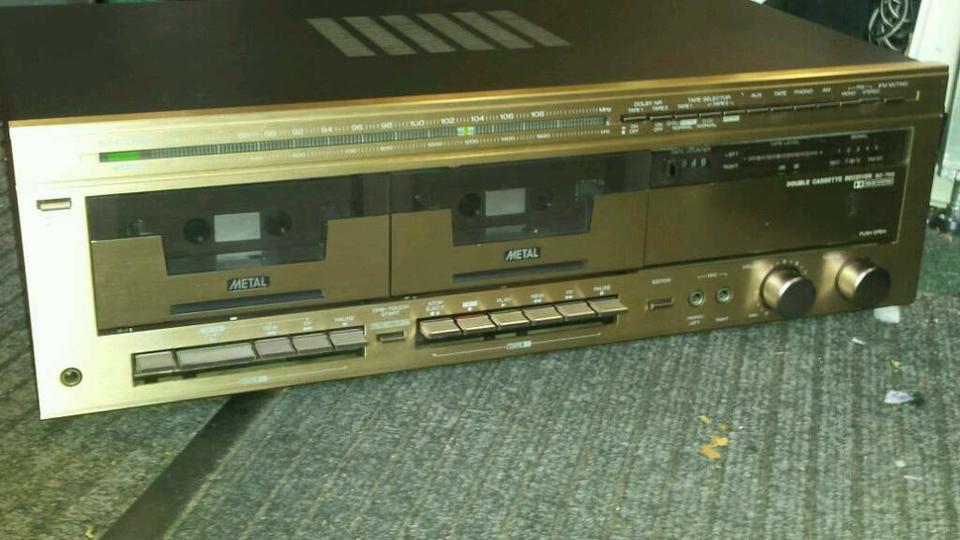 SHARP SC-700H Stereo Music Center(Verstärker,Tuner,Cassette