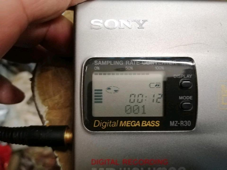 SONY MZ-R30, portabler Mini-Disc Recorder, OHNE Adapter!!