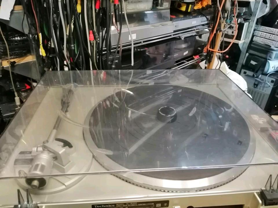 TECHNICS SL-Q300 Plattenspieler + EPC-P30 Nadelsystem!!!
