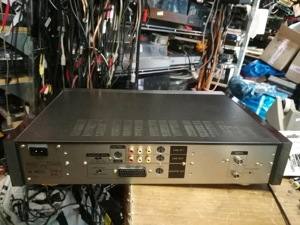 SONY EV-S9000E, Videocassettenrecorder Hi8 +Video 8 +Digital 8!!!