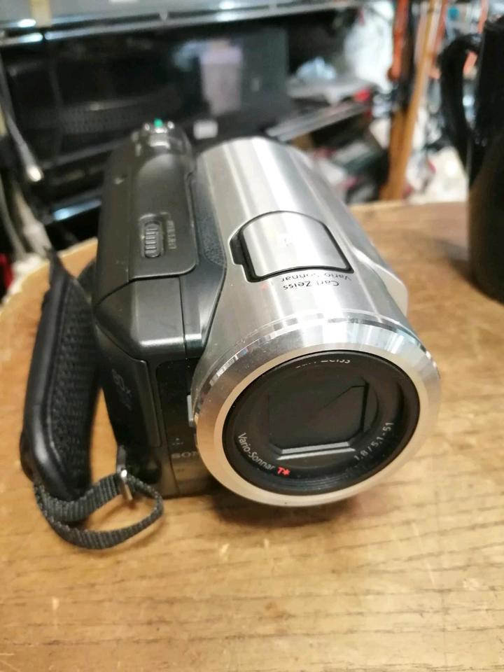 SONY HDR-HC5E, MiniDV-Videocamera + Zubehör, OHNE Speicherkarte!!