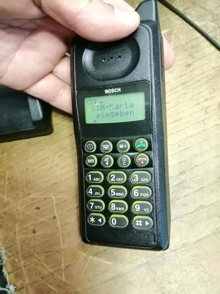 BOSCH CARTEL SL 2G1.0, altes Handy-Modell mit Zubehör!!!