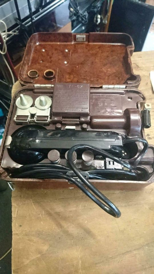 MILITÄR-TELEFON TA-57, russisch, komplett, NICHT GETESTET!