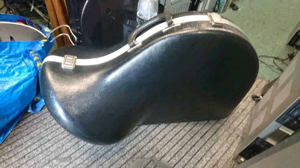 Koffer für ein Horn - Musikinstrument, guter Zustand!