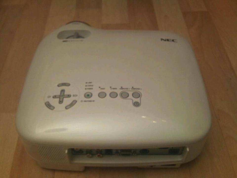 Beamer NEC VT 575; sehr guter Zustand!