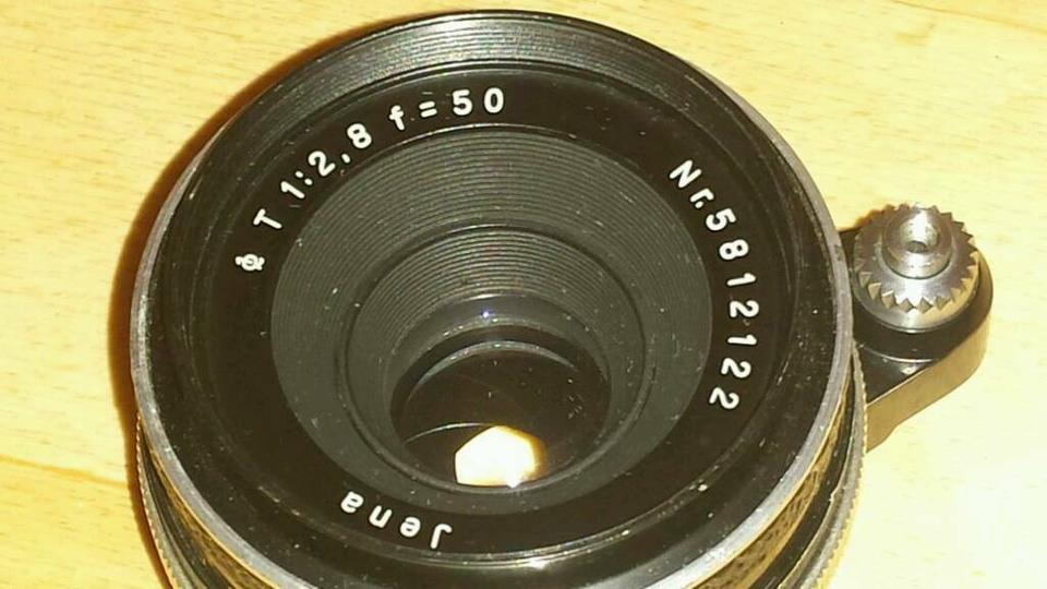 JENA Nr. 5812122 Objektiv T 1:2.8 f=50, guter Zustand