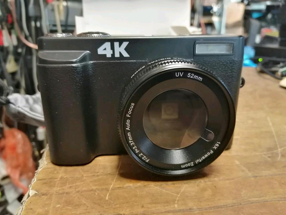 4K DC101, Digital-Kamera, NEU mit Zubehör!!!