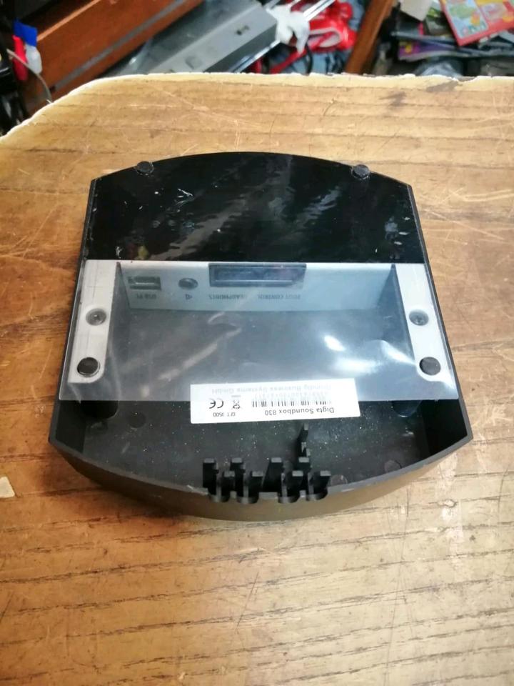 GRUNDIG Digta Soundbox 830, Mit GRUNDIG - Kopfhörer!