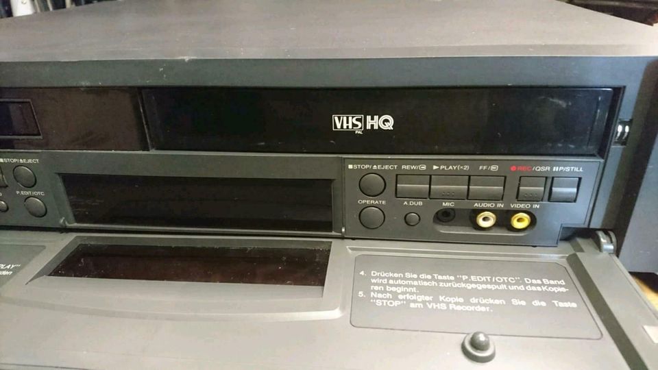 GOLDSTAR NO. R-DD15PQ, VHS-Videorecorder/Video 8 Player, DEFEKT!