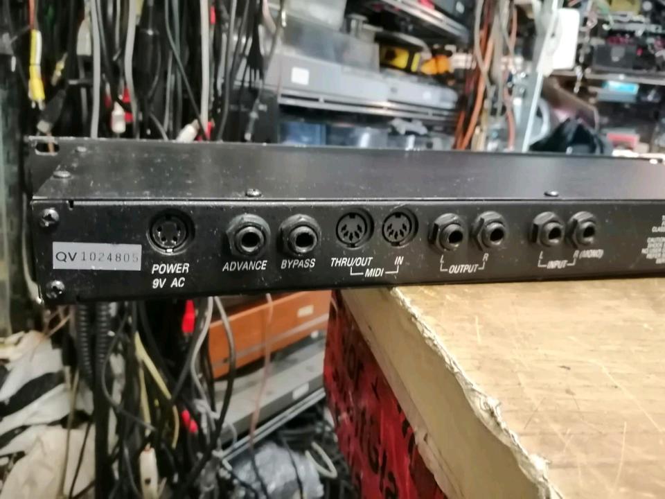 ALESIS QUADRO VERB, ohne Adapter, DEFEKT!!!