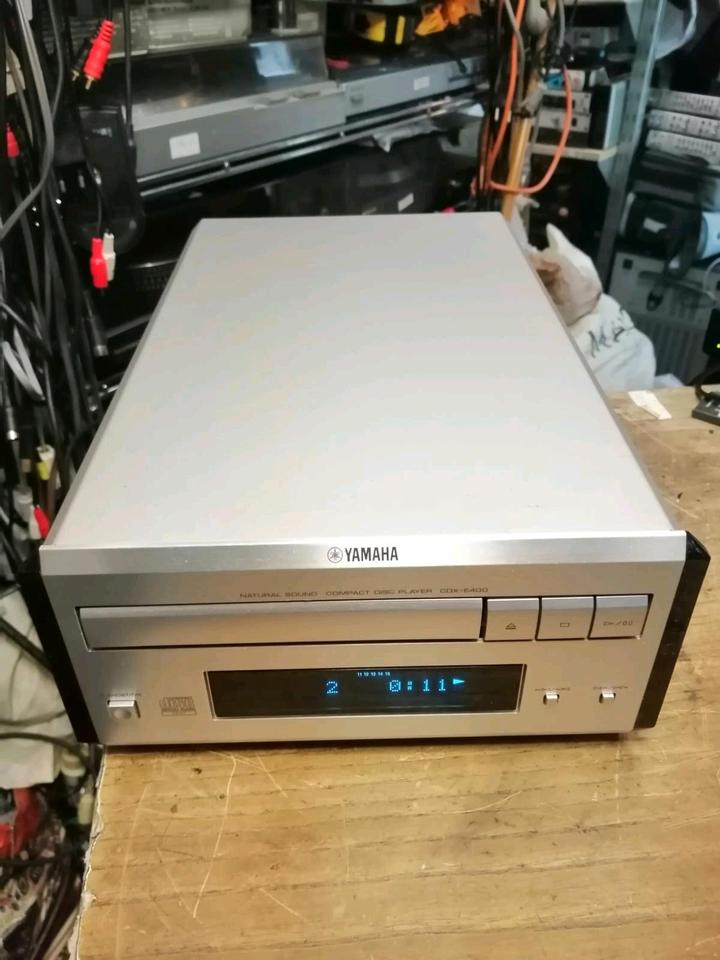 YAMAHA CDX-E400, CD-Player, OHNE Fernbedienung, guter Zustand!!