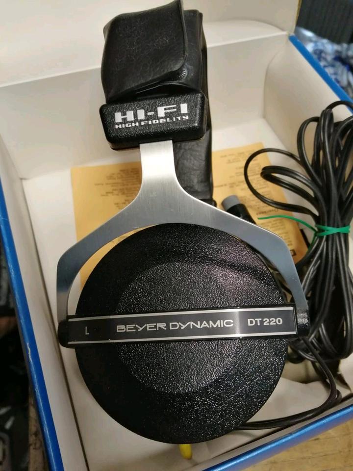 BEYERDYNAMIC DT220, dynamische Kopfhörer, 5poliger Stecker!!