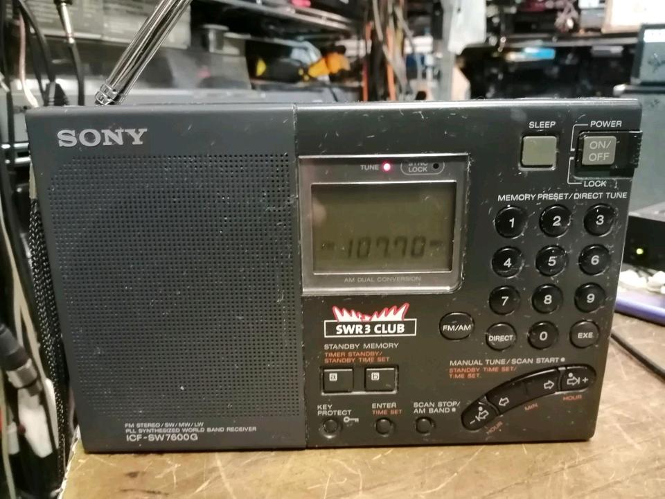 SONY ICF-SW7600G, PLL World Receiver OHNE Adapter!