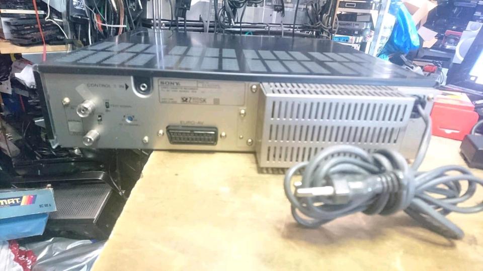 SONY EV-A200PS, Videorecorder Video 8, guter Zustand!!