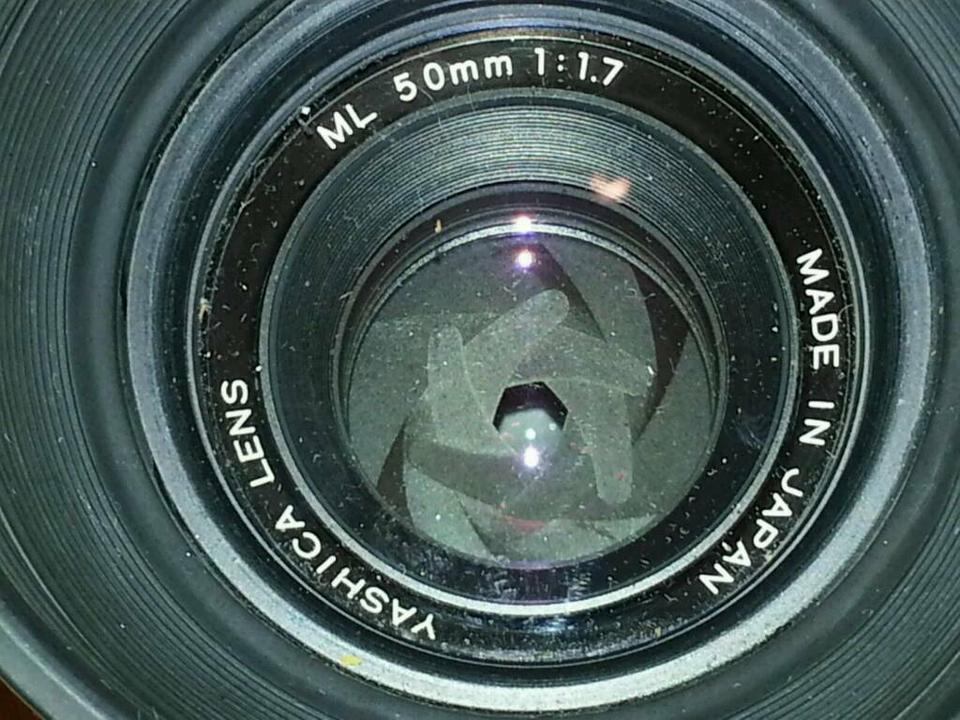 YASHICA FX-D QUARTZ; tolle Camera und 2 Objektive
