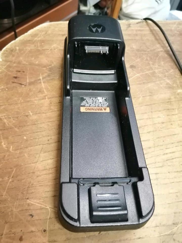 MOTOROLA PMLN5547A, Ladegerät, OHNE Kabel, wie neu!!