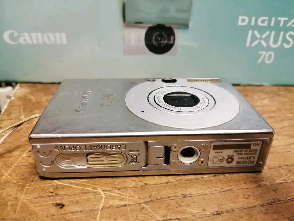 CANON IXUS 70, Digital-Kamera mit Zubehör!!