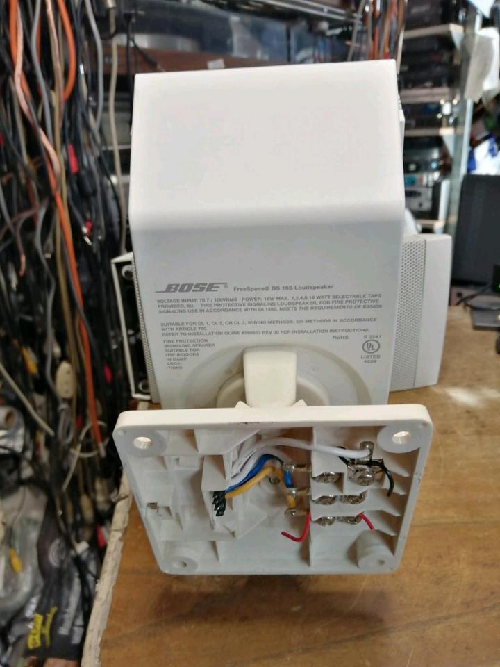 2 BOSE FreeSpace DS16S, Lautsprecher mit fester Halterung!