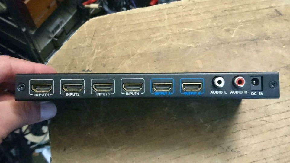 4X2 HDMI Matrix Splitter OHNE Fernbedienung!