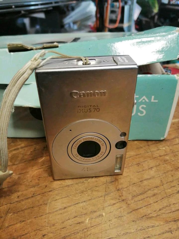 CANON IXUS 70, Digital-Kamera mit Zubehör!!