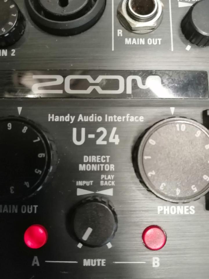 ZOOM U-24, Handy Audio Interface OHNE Batterien!! Guter Zustand!