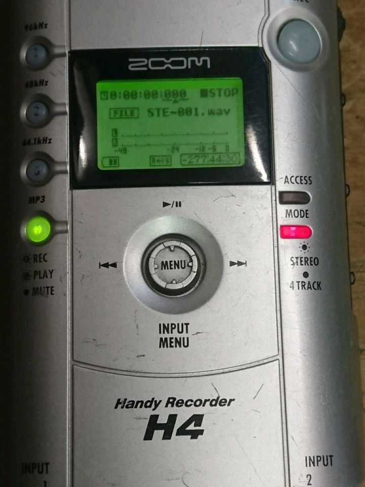 ZOOM H4 Handy Recorder, 16 GB Speicherkarte, guter Zustand!!