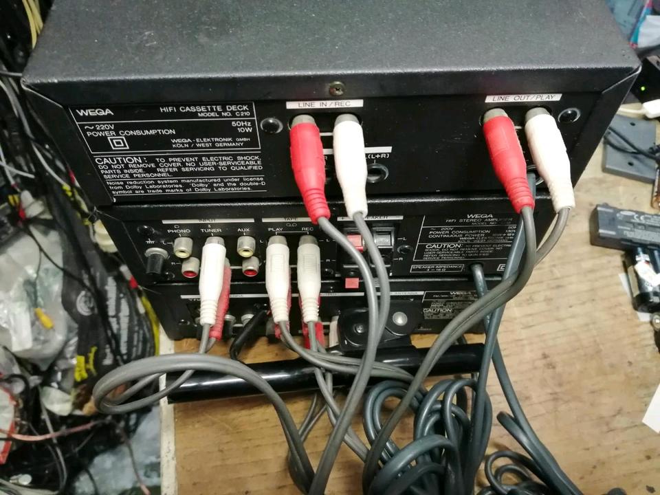 WEGA: V210 Amplifier, C210 Cassetten-Deck(DEFEKT) + T210 Tuner!!