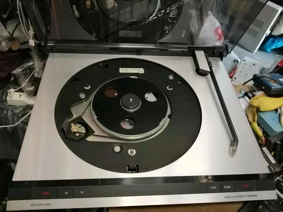 BANG & OLUFSEN BEOGRAM 2200, Plattenspieler mit Nadelsystem!!!