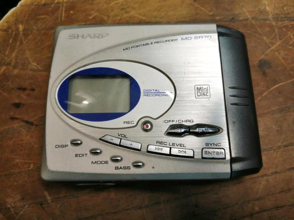 2 SHARP Minidisc-Recorder: MD-MS702H + MD-SR70H, DEFEKT!!!