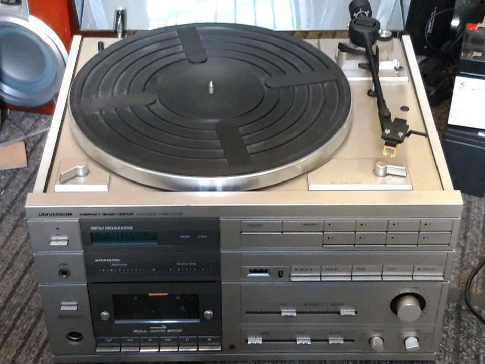 UNIVERSUM VTCF 2626 Stereo Compact Music Center