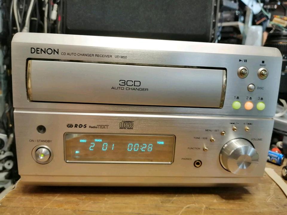 DENON UD-M50, 3fach-CD-Wechsler + 2 DENON Boxen SC-35
