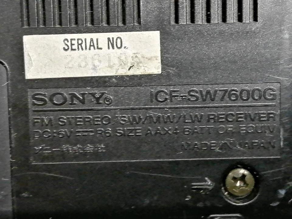 SONY ICF-SW7600G, PLL World Receiver OHNE Adapter!