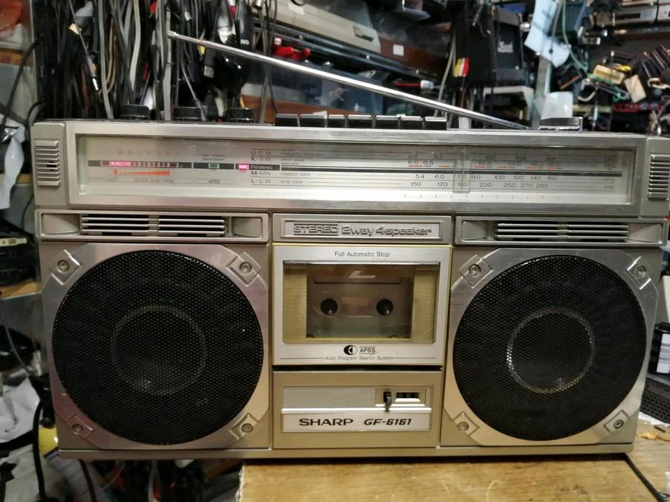 SHARP GF-616H, Radio-Cassetten-Recorder, etwas DEFEKT!!!