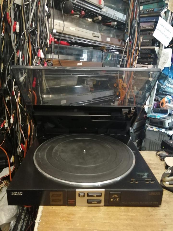 AKAI AP-M313, Plattenspieler, DEFEKT!!