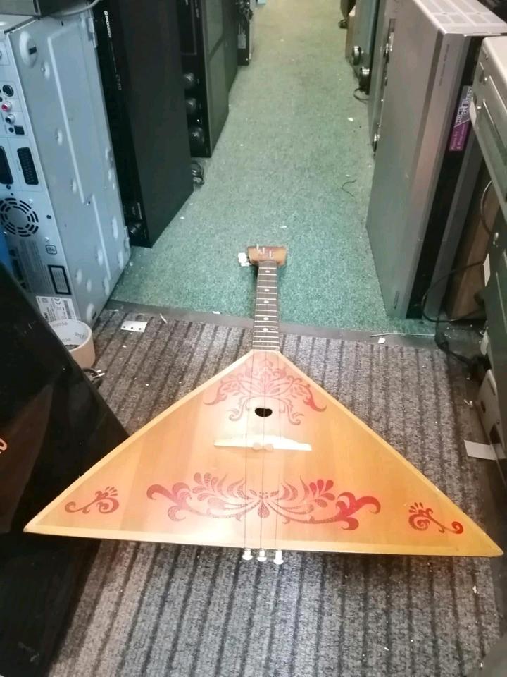 RUSSISCHE BALALAIKA, 3 Saiten, Baujahr: 1981,guter Zustand!!