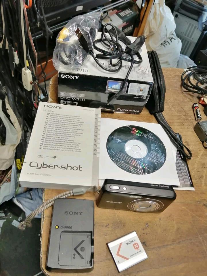 SONY Cyber-Shot DSC-W320, Digital-Kamera mit Zubehör!!!