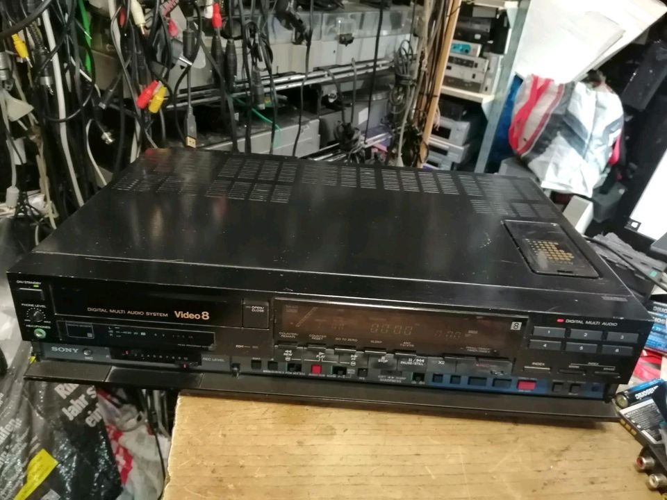 SONY EV-S650PS, Videorecorder Video 8, OHNE Fernbedienung!!