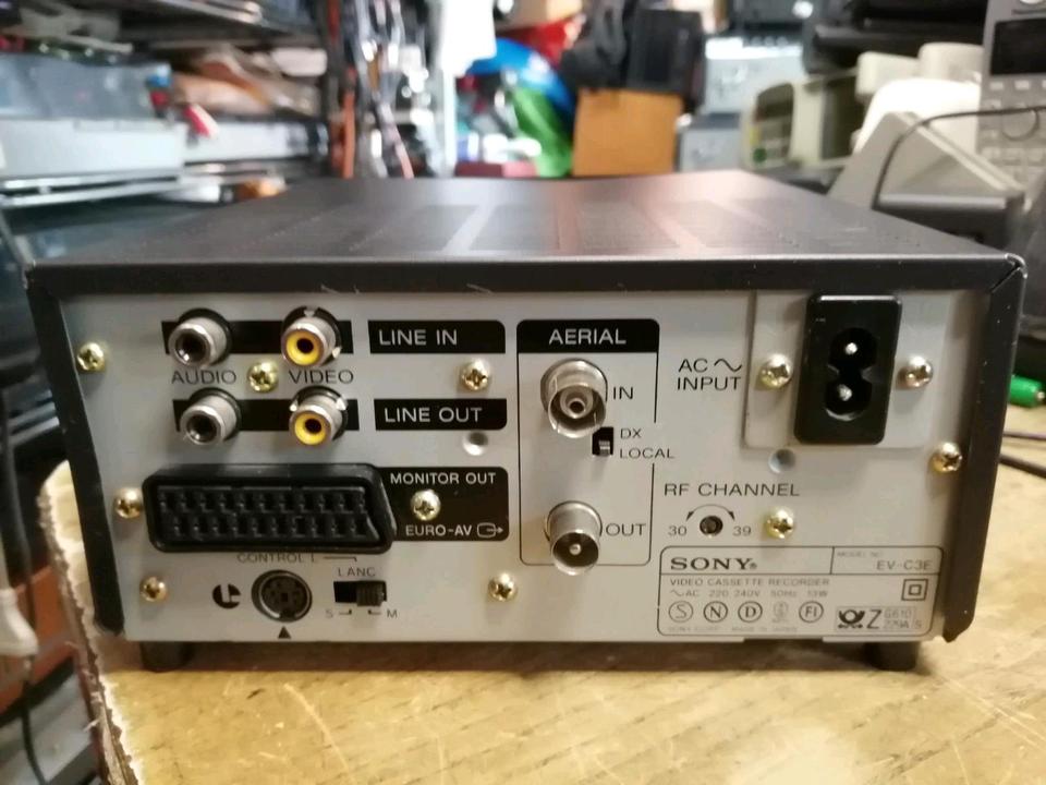 SONY EV-C3E, Videocassettenrecorder Video 8, DEFEKT!!!