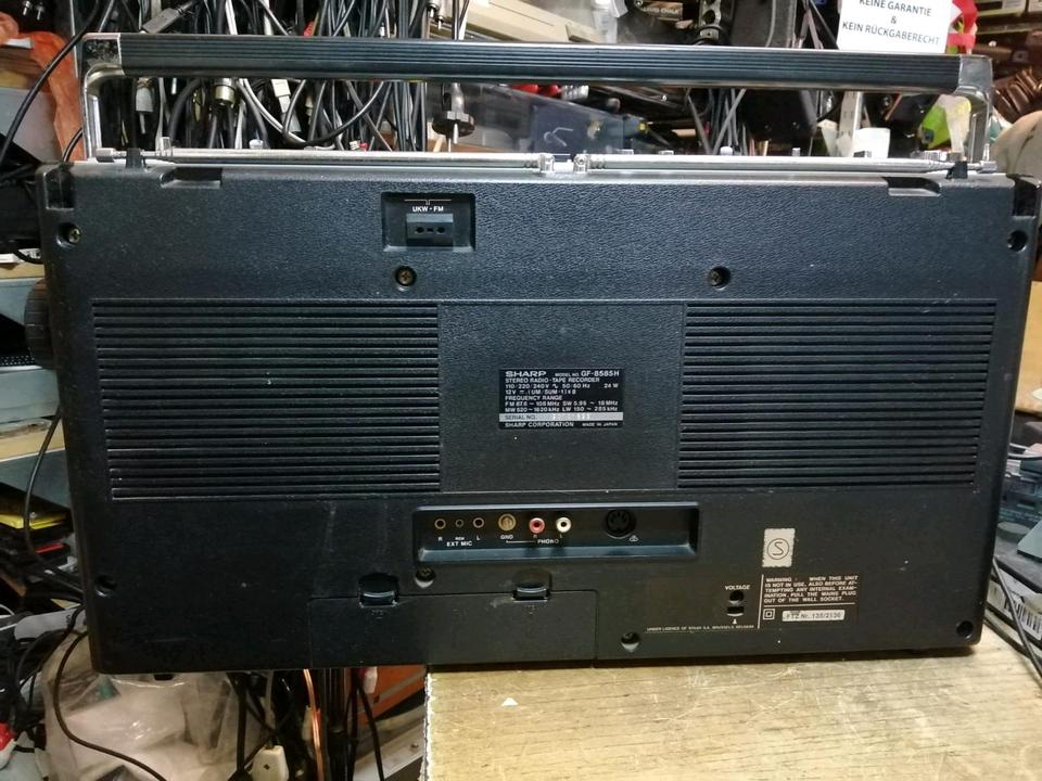 SHARP GF-8585H, Radio-Cassetten-Recorder, etwas DEFEKT!!!