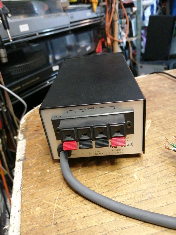 STAX SRD-6/SB, Adaptor for Earspeaker