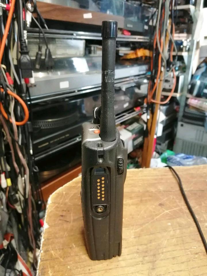 MOTOROLA MTP700, Handfunkgerät, OHNE Ladegerät!!