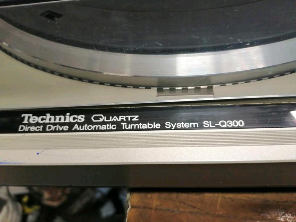 TECHNICS SL-Q300 Plattenspieler + EPC-P30 Nadelsystem!!!