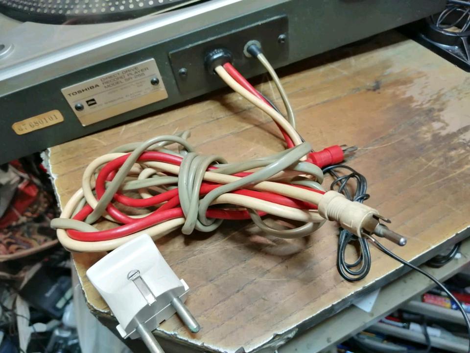 TOSHIBA SR-255, Plattenspieler mit Original-Nadelsystem!