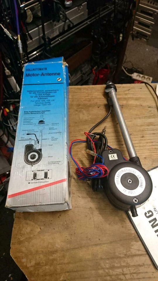 Vollautomtik Motor-Antenne, 12 Volt, NEU und originalverpackt!