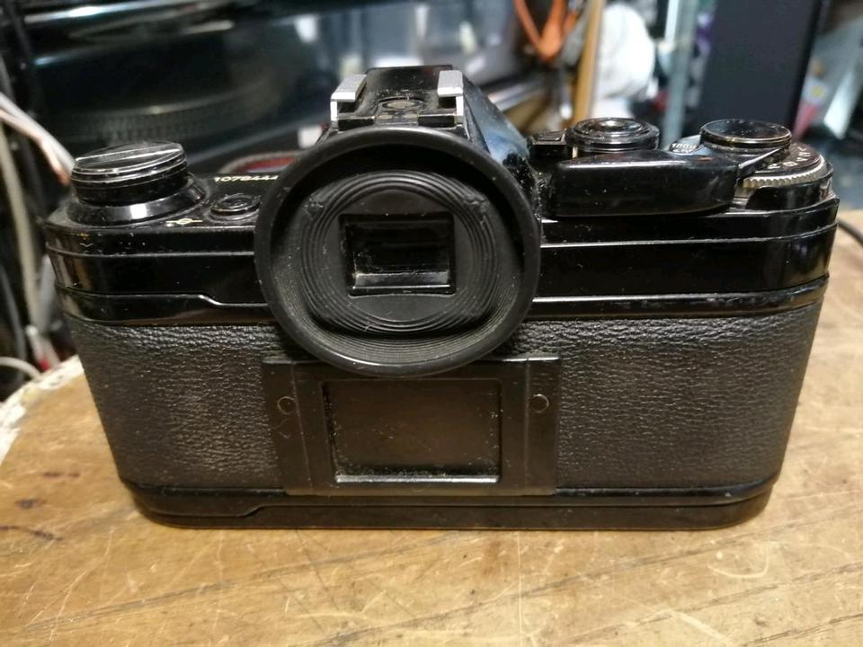• CANON AE-1, Analog-Kamera + CANON Lens FD Objektiv!!