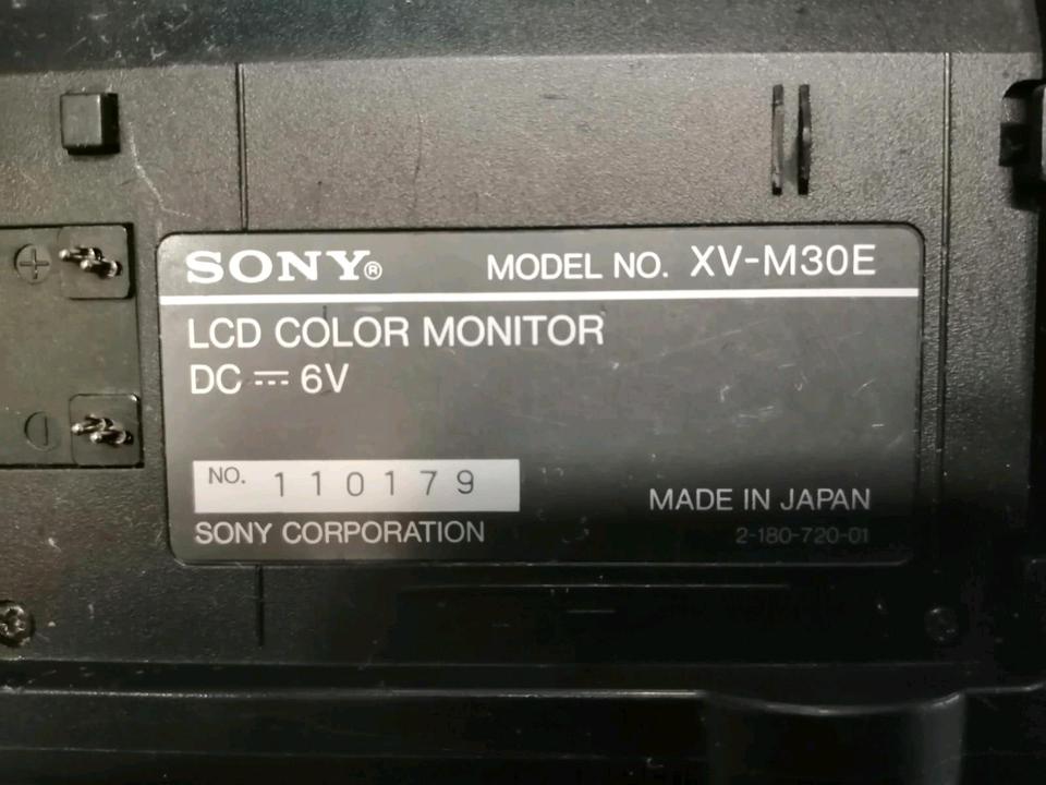 SONY XV-M30E, LCD COLOR MONITOR mit Zubehör!!!