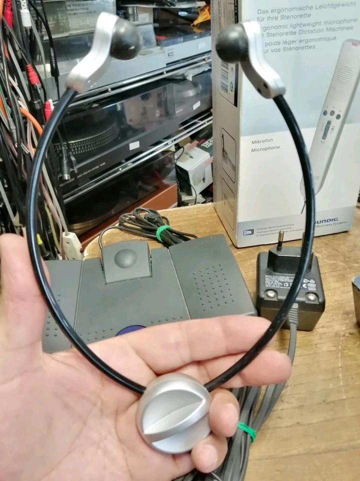 GRUNDIG St3210, Diktiergerät mit Zubehör, komplett!!!